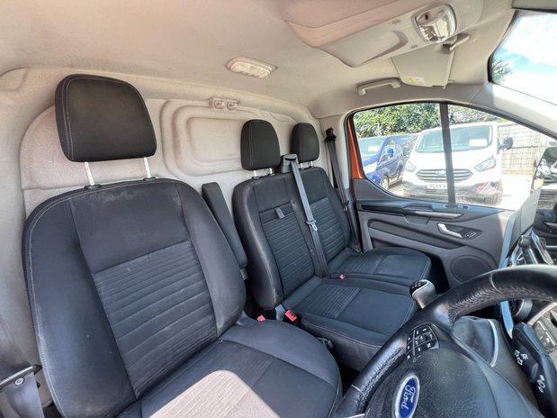 Ford Transit Custom SWB L1H1 Low Roof Limited 300 Adaptive Cruise Air Con Carplay EURO 6 NO VAT 27