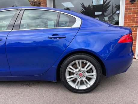 Jaguar XE 2.0i Prestige Saloon 4dr Petrol Auto Euro 6 (s/s) (200 ps) 6