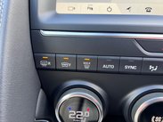 Jaguar E-Pace 2.0 P200 R-Dynamic S Auto AWD Euro 6 (s/s) 5dr 34