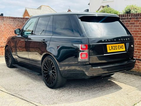 Land Rover Range Rover 3.0 SD V6 Vogue SUV 5dr Diesel Auto 4WD Euro 6 (s/s) (275 ps) 5