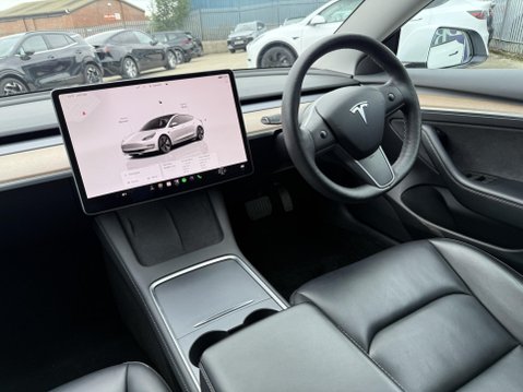 Tesla Model 3 Saloon 4dr Electric Auto RWD (241 bhp) 28