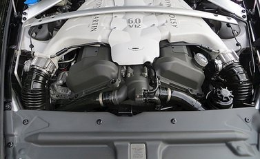 Aston Martin DBS Carbon Black 2