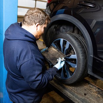 Potholes in the UK: What Causes Them, Car Damage Costs & How to Claim Compensation