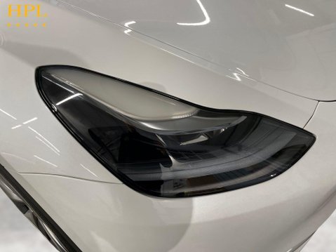 Tesla Model Y (Dual Motor) Long Range SUV 5dr Electric Auto 4WDE (384 bhp) 9