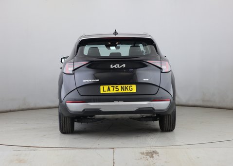 Kia Sportage 1.6 T-GDi HEV PURE 4
