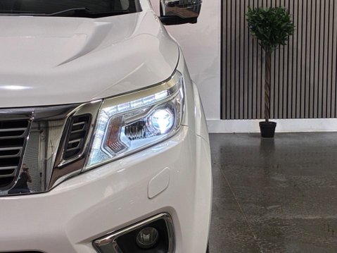 Nissan Navara 2.3 dCi Tekna 4WD Euro 6 (s/s) 4dr 49