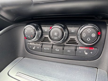 Audi TT 2.5 TFSI Roadster 2dr Petrol Manual quattro Euro 5 (340 ps) 21