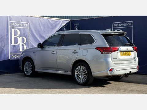 Mitsubishi Outlander 2.4h TwinMotor 13.8kWh 4h SUV 5dr Petrol Plug-in Hybrid CVT 4WD Euro 6 (s/s 6