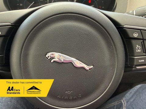 Jaguar F-Pace 2.0 F-PACE Portfolio AWD D Auto 4WD 5dr 46