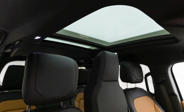 Land Rover Defender 110 X P400 12