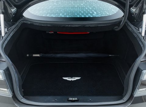 Aston Martin DBS V12 43