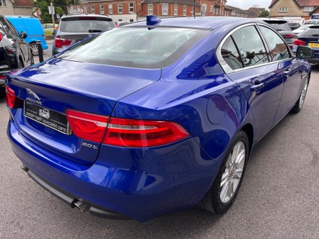 Jaguar XE 2.0i Prestige Saloon 4dr Petrol Auto Euro 6 (s/s) (200 ps) 18