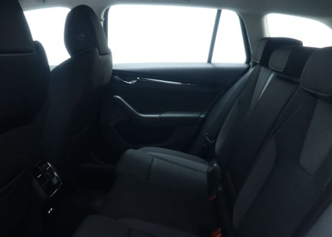 Skoda Octavia 1.0 Octavia SE Technology TSi E-Tech Semi-Auto 5dr 45