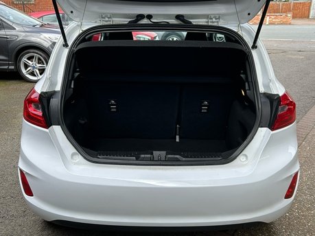 Ford Fiesta TITANIUM 1