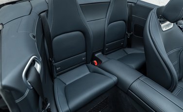 Mercedes-Benz SL Class SL63 AMG PERFORMANCE 20