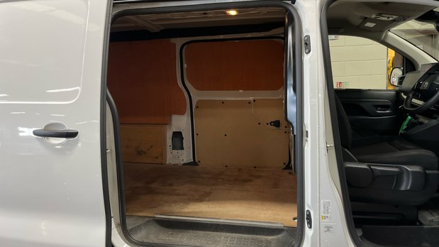 Vauxhall Vivaro SWB L1H1 Low Roof Prime 2900 Air Con Sensors EURO 6 8