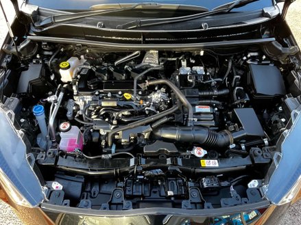 Toyota Yaris 1.5 Yaris Design HEV CVT 5dr 