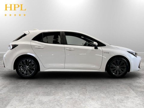 Toyota Corolla 1.8 VVT-h Design Hatchback 5dr Petrol Hybrid CVT Euro 6 (s/s) (122 ps) Air 8