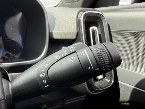 Volvo XC40 Recharge Twin 82kWh Core SUV 5dr Electric Auto AWD (408 ps) 35