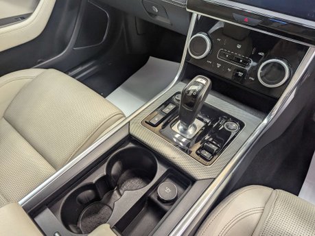 Jaguar XE 2.0 XE R-Dynamic S D Auto 4dr 55