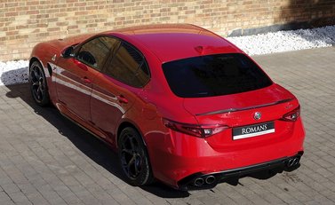 Alfa Romeo Giulia Quadrifoglio 13