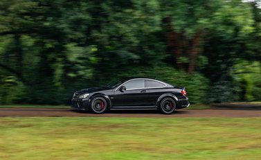 Mercedes-Benz C63 AMG Black Series 3