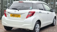 Toyota Yaris 1.33 Dual VVT-i Design Hatchback 5dr Petrol Multidrive S Euro 6 (99 ps) 15