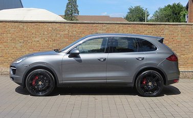 Porsche Cayenne Turbo 15