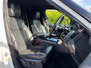 Land Rover Discovery SD6 36 Commercial HSE 4