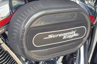 Harley-Davidson Road Glide CVO TRI GLIDE 17
