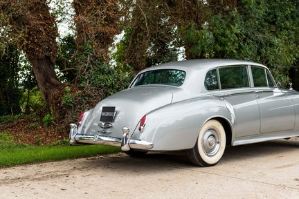 Rolls-Royce Silver Cloud II LWB 16