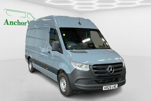 Mercedes-Benz Sprinter AUTO MWB L2H2 High Roof 315 Pro Air Con Camera EURO 6