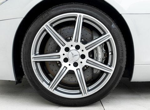 Mercedes-Benz SLS AMG 10