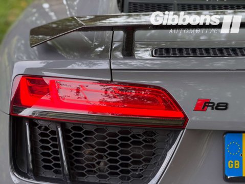 Audi R8 5.2 R8+ Quattro V10 Semi-Auto 4WD 2dr 36