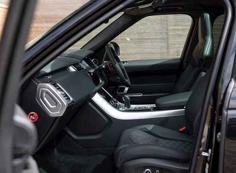 Land Rover Range Rover Sport 5.0 SVR 16