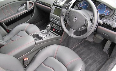 Maserati Quattroporte GT S 7