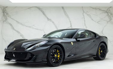 Ferrari 812 Superfast 6