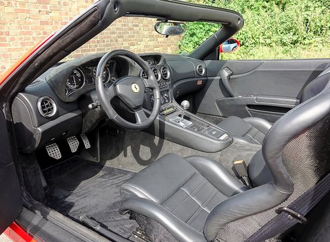 Ferrari 550 Barchetta Pininfarina LHD 19