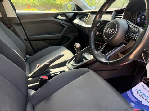 Audi A1 1.0 TFSI 30 SE Sportback Euro 6 (s/s) 5dr 11
