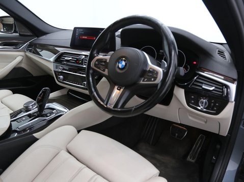 BMW 5 Series 2.0 520d M Sport Auto xDrive Euro 6 (s/s) 4dr 22