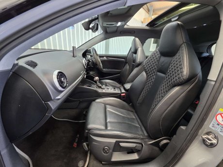 Audi RS3 2.5 TFSI Sportback 5dr Petrol S Tronic quattro Euro 6 (s/s) (400 ps) 10