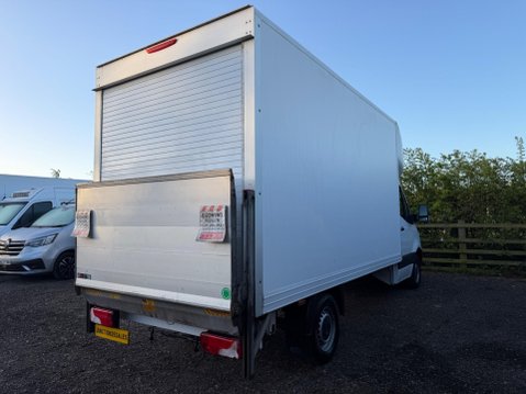 Mercedes-Benz Sprinter 2.0 315 CDI Progressive RWD L3 Euro 6 (s/s) 2dr 6