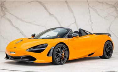 McLaren 720S Spider Peformance 1