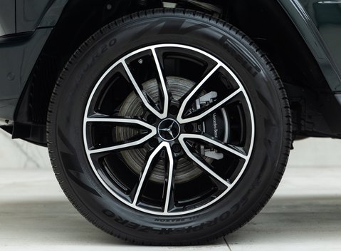 Mercedes-Benz G Class G400d AMG LINE PREMIUM PLUS 24