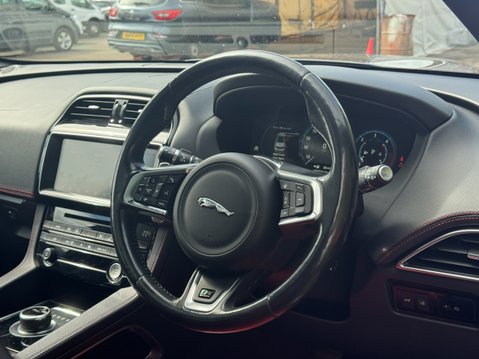 Jaguar F-Pace 2.0 D180 R-Sport SUV 5dr Diesel Auto AWD Euro 6 (s/s) (180 ps) 11