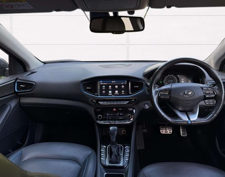 Hyundai IONIQ 1.6 IONIQ Premium SE PHEV Semi-Auto 5dr 4