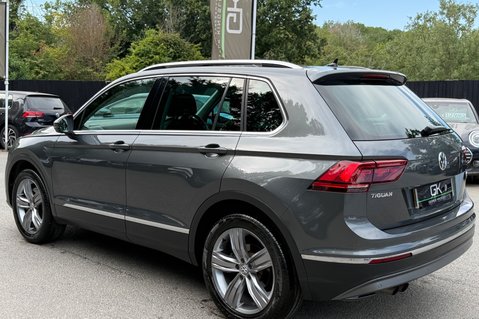 Volkswagen Tiguan SEL TSI BMT 4MOTION DSG - PANROOF - CARPLAY - FULL SERVICE HISTORY 2