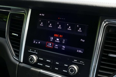 Porsche Macan 3.0 Macan S D Semi-Auto 4WD 5dr 35