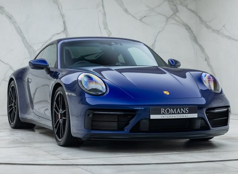 Porsche 911 Carrera GTS (992) 7