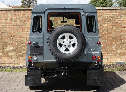 Land Rover 90 County 10